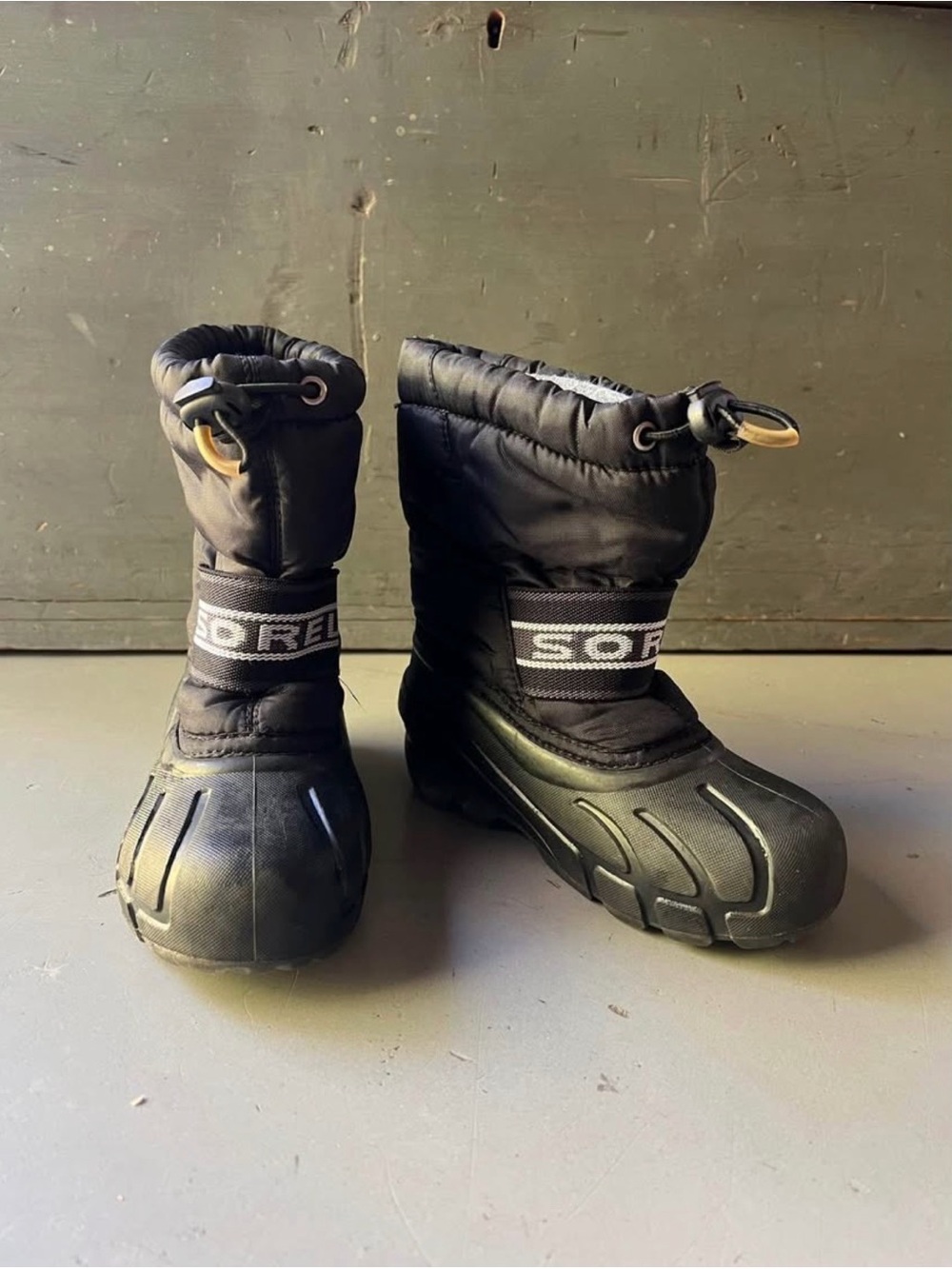 SOREL KIDS SNOW COMMANDER BOOT SIZE 12